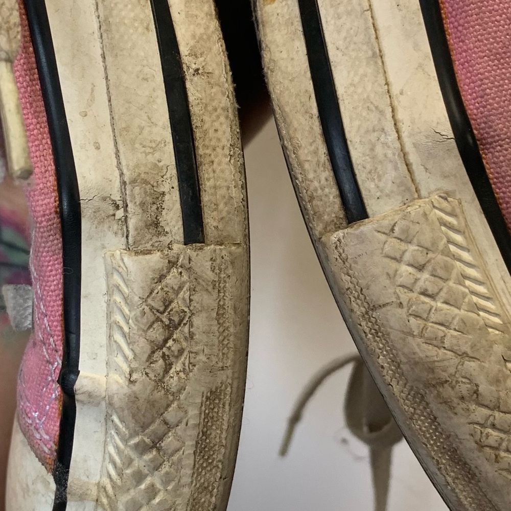 Pink converse - Picture 3 of 6